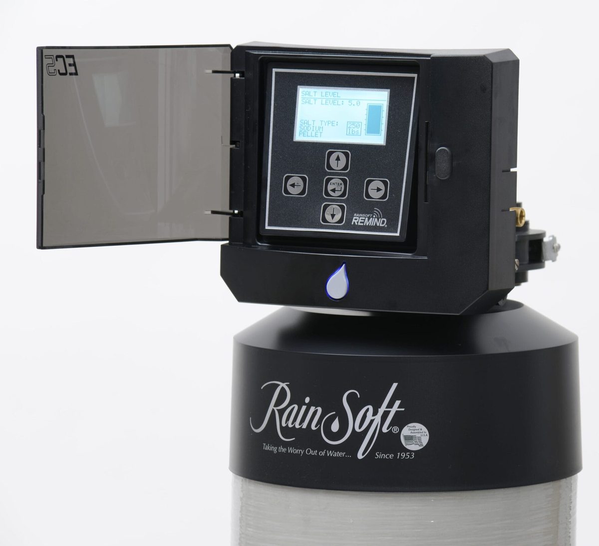 RainSoft EC5 Series water conditioner control head with digital display, mounted on the resin tank